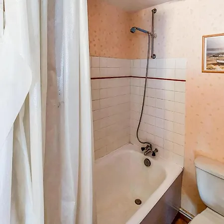 1 Bedroom Gorgeous In
